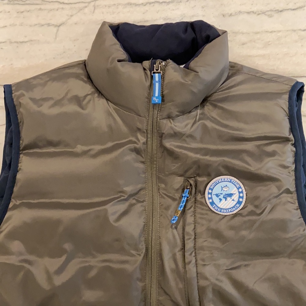 Super cool Southern Tide Puffer Vest